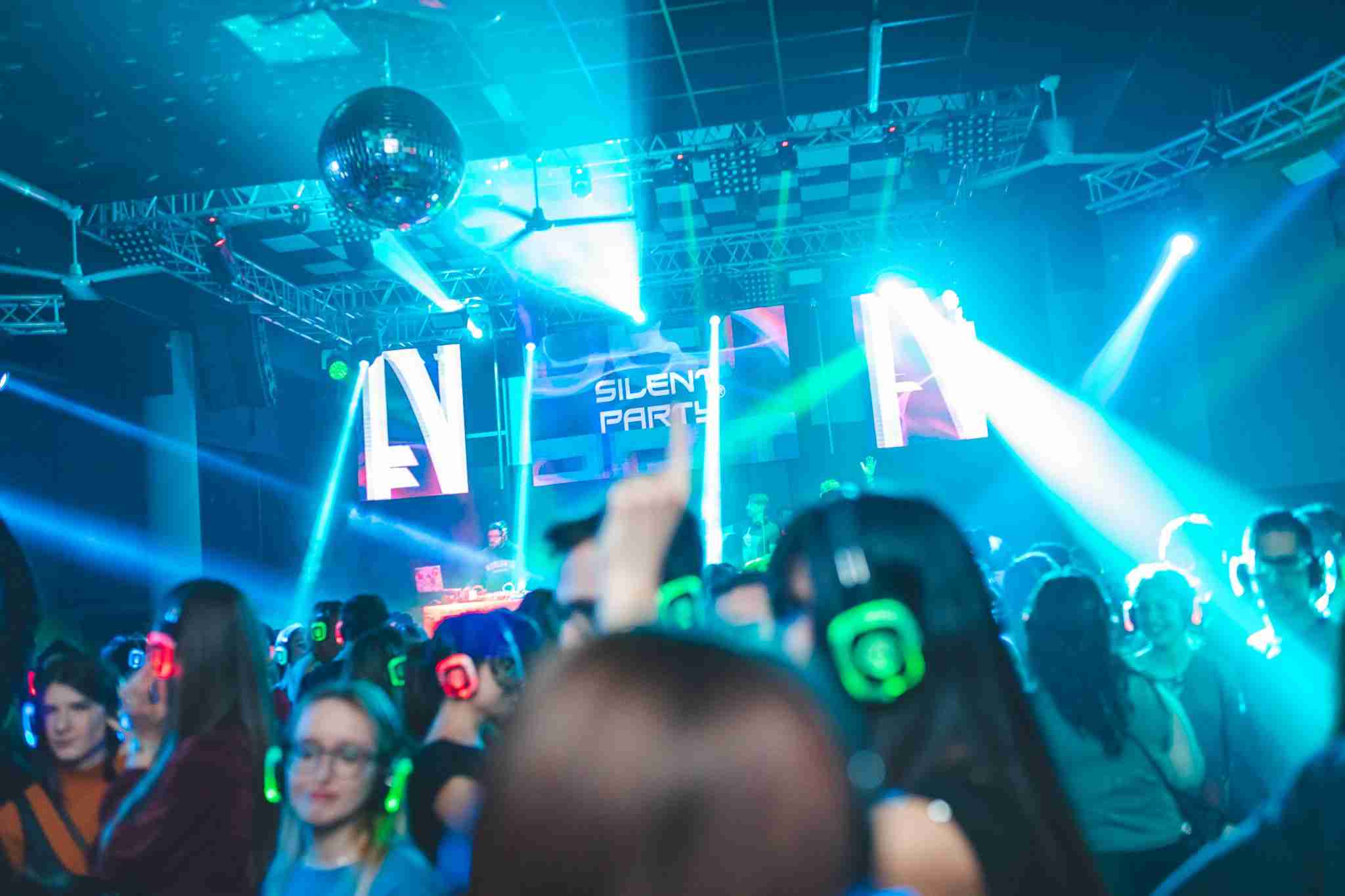 Silent Party in club e discoteca
