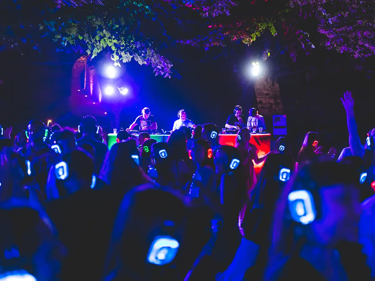 Silent party per eventi aziendali e team building
